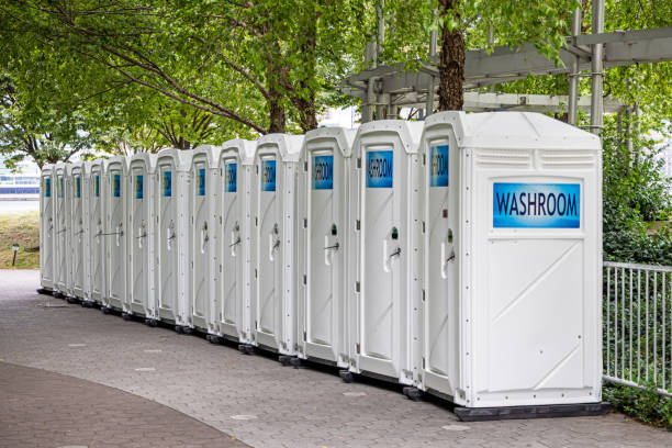 Best Portable toilet rental cost  in Redmond, WA